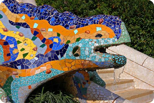 Rent in Barcelona | Park Güell dragon